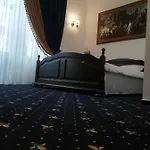 Weiss Little Palace ブラショフ