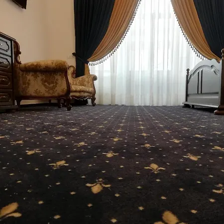 Aparthotel Weiss Little Palace *