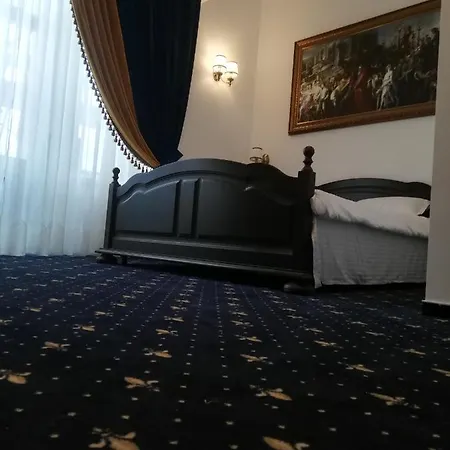 Weiss Little Palace براشوف