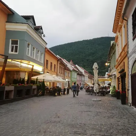 Weiss Little Palace Aparthotel Brasov