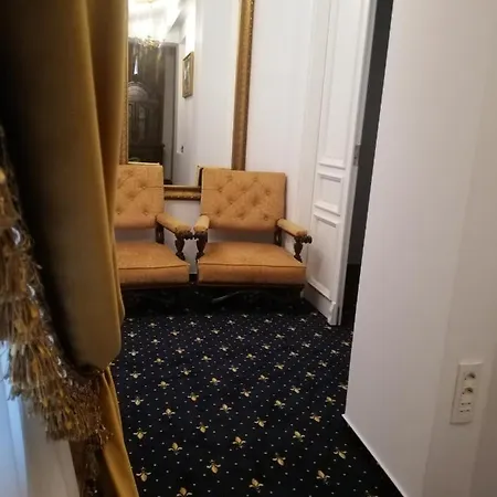 Weiss Little Palace شقة فندقية براشوف