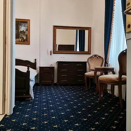 Aparthotel Weiss Little Palace