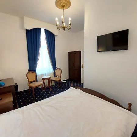 Aparthotel Weiss Little Palace Brasov