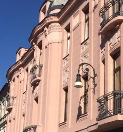 Weiss Little Palace شقة فندقية 4*