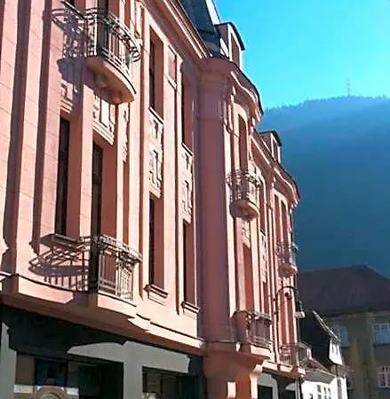 Weiss Little Palace شقة فندقية