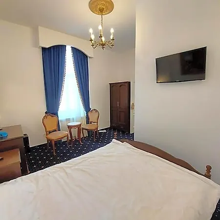 Weiss Little Palace Lejlighedshotel